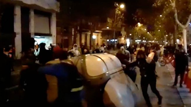 Barcelona vs Real Madrid: Última hora de los disturbios y cargas policiales en Barcelona tras el Clásico, en directo