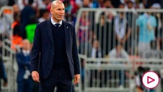 Zidane, durante la final de la Supercopa de España. (AFP)