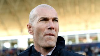 Zinedine Zidane durante un partido del Real Madrid (Getty).