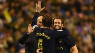 Sergio Ramos, Nacho y Zidane celebran el gol del Real Madrid ante el Valladolid. (Getty)