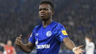 Rabi Matondo, en un partido con el Schalke. (AFP)