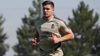 Jovic, durante un entrenamiento. (Realmadrid.com)