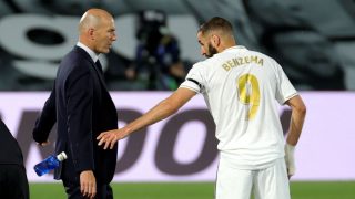Zidane y Benzema, en un partido en el Alfredo di Stéfano. (EFE)