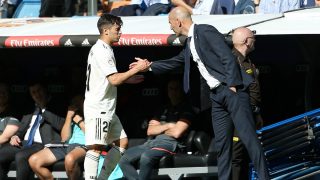 Brahim saluda a Zidane tras un partido del Real Madrid. (Getty)