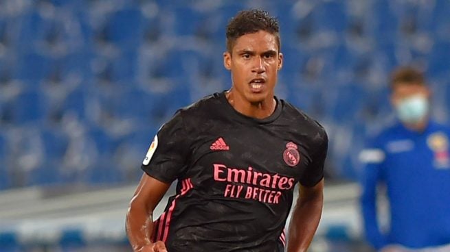 El Manchester United va con todo a por Varane