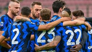 Los jugadores del Inter de Milán celebran un gol ante el Torino. (AFP)