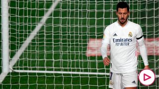 Hazard se retira lesionado en el Real Madrid-Alavés. (AFP)