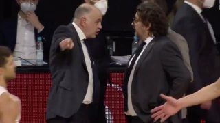 Pablo Laso y Trinchieri tuvieron una discusión tras el partido. (Captura de pantalla)