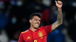 Pedro Porro, durante su debut con la selección española ante Georgia. (AFP)