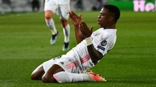 Vinicius celebra un gol contra el Liverpool (Getty).