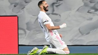Benzema celebra un gol. (AFP)