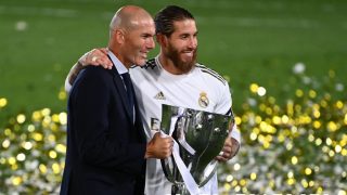 Zinedine Zidane y Sergio Ramos. (AFP)