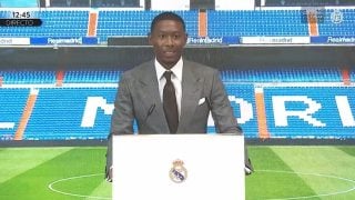 David Alaba, en su presentación como nuevo jugador del Real Madrid.