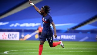 Camavinga celebra un gol con Francia. (AFP)