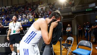 Llull, llorando tras la conquista de la Supercopa. (ACB)