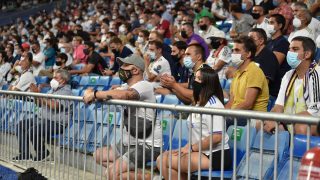 Los aficionados del Real Madrid, durante el partido ante el Celta (Getty).