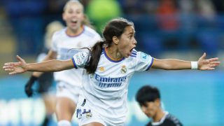 Lorena Navarro celebra su gol con el Real Madrid (Realmadrid.com).
