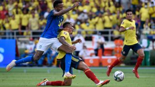 Eder Militao durante el partido que Brasil jugó ante Colombia. (Getty)