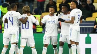 Vinicius celebra con sus compañeros un gol de época.