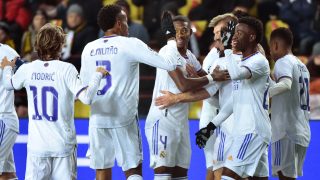 Los jugadores del Real Madrid celebran un gol al Sheriff. (AFP)
