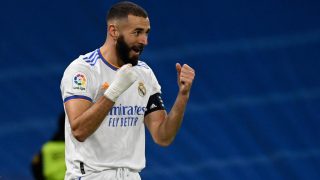 Benzema celebra un gol con el Real Madrid. (AFP)