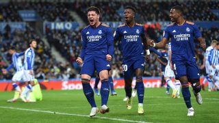 Jovic, Vinicius y Alaba celebran el gol del serbio en Anoeta (Getty).