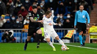 Modric, en un partido ante el Inter de Milán. (AFP)