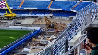 El Bernabéu está trabajando en terminar las gradas.