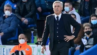 Ancelotti, durante el partido en el Coliseum (AFP)