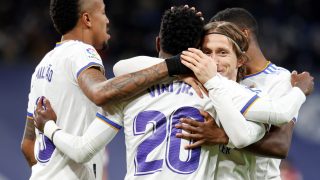 Los jugadores del Real Madrid celebran un gol de Vinicius. (EFE)