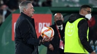 Ancelotti, durante un partido. (AFP)