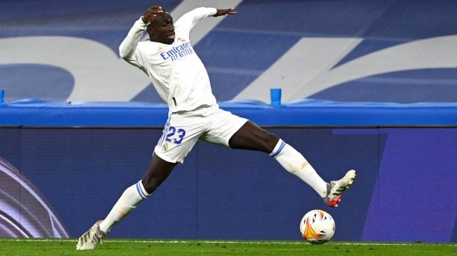 Mendy, durante un partido de Champions. (AFP)