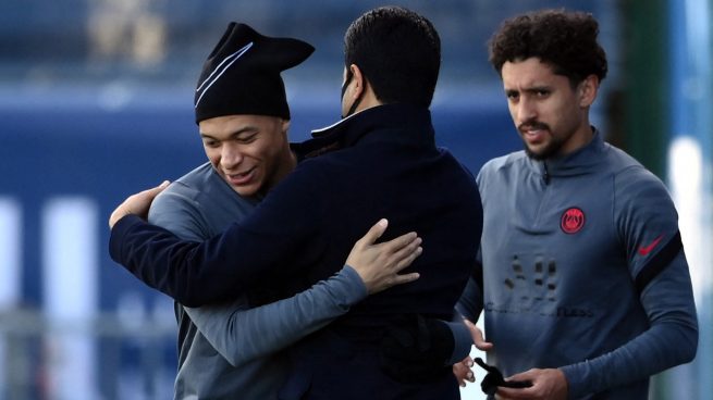 Al Khelaifi visitó a los jugadores del PSG y se abrazó con Mbappé antes del entrenamiento