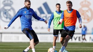 Benzema, durante el entreno. (Realmadrid.com)