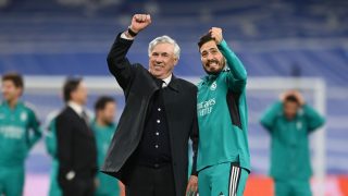 Carlo Ancelotti y su hijo Davide celebran el pase a la final. (Getty)