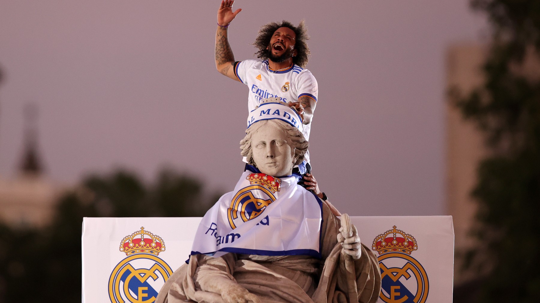 ¿por Qué El Real Madrid Celebra Los Títulos En Cibeles