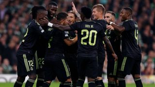 La plantilla celebra el gol de Hazard. (Realmadrid.com)