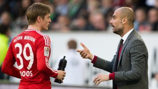 Guardiola y Kroos durante la etapa en el Bayern de Múnich. (AFP)