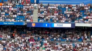 Pitada del Bernabéu a Piqué y Xavi Hernández antes del Clásico