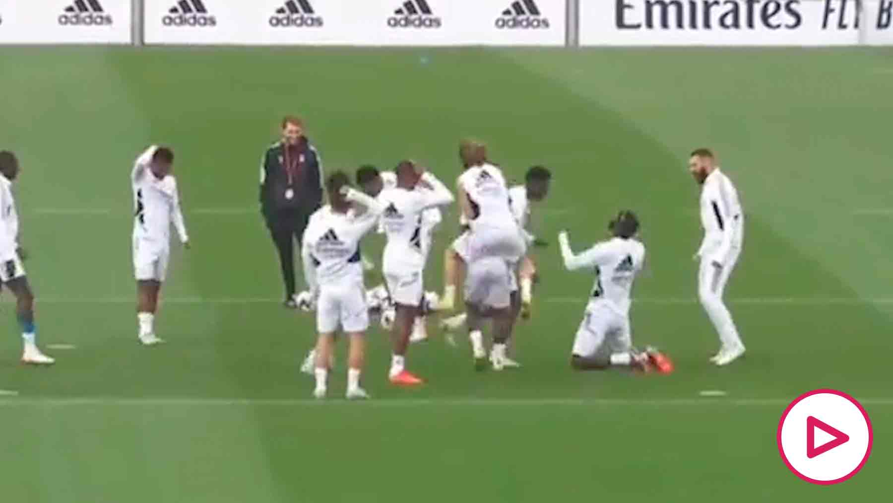 Antonio Rüdiger le hace un caño a Vinicius y desata la locura en el ...
