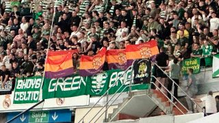 Los ultras del Celtic exhibieron banderas republicanas e ikurriñas en el Bernabéu