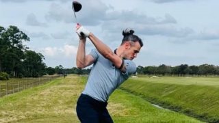 Bale jugando al Golf