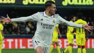 Ceballos celebra un gol en La Cerámica con el Real Madrid. (AFP)