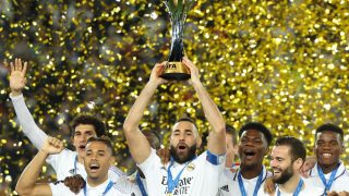 Benzema levanta el Mundial de Clubes. (AFP)