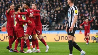 Los jugadores del Liverpool celebran un gol contra el Newcastle (Getty)