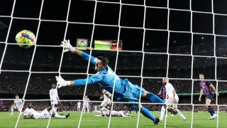 Sergi Roberto marca el 1-1 en el Barcelona-Real Madrid. (Getty)