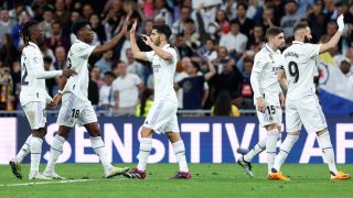 Los jugadores del Real Madrid celebran un gol. (EFE)