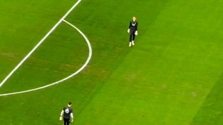 Preocupantes imágenes del césped del Bernabéu en el partido contra el Celta.