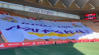 El tifo del Real Madrid en La Cartuja.