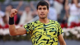 Carlos Alcaraz celebrando un punto en el Mutua. (Getty)